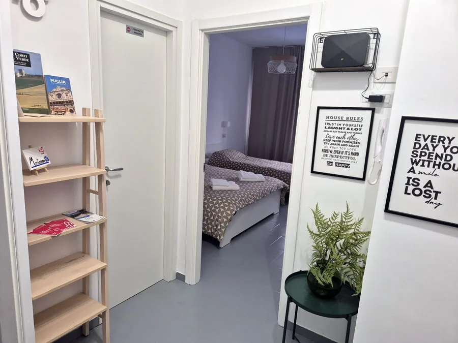 Ingresso dell'appartamento Montrone 126 a Bari centro