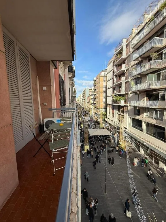 Balcone su Via Sparano – B&B Sparano 103, Via Sparano, Bari centro